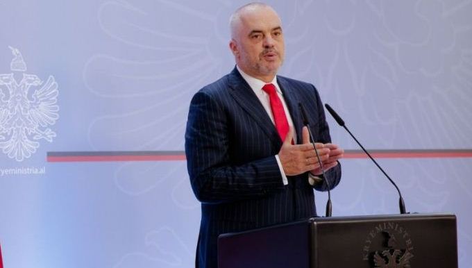 Buxheti 2019: Rama ve theksin tek rritja e pensioneve dhe pagave ne disa sektore